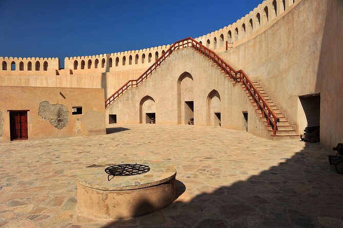 Private Day Trip to Nizwa, Jabal Akhdar (Green Mountain) & Birkat Al Moz - Heat, walking, and what to bring