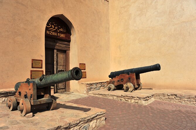 Private Day Trip to Nizwa & Jabal Shams (The Grand Canyon of Oman) - Nizwa Souq: an old market with a useful shopping stop