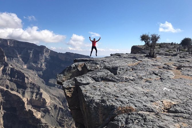 Private Day Trip to Nizwa & Jabal Shams (The Grand Canyon of Oman) - Nizwa Fort and Castle: Oman’s old power center