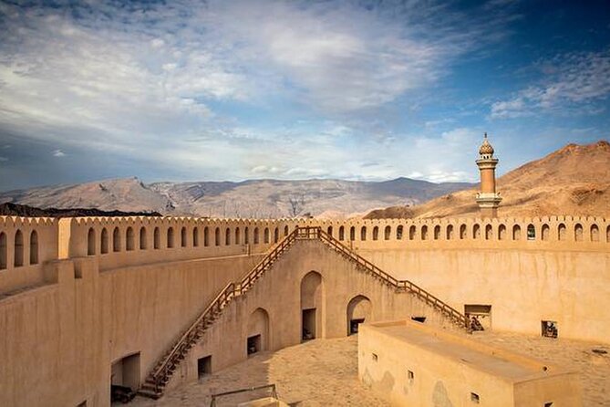 Private Explore Oman Grand Canyon, Jebel Shams and Nizwa - Al Hamra shows a quieter side of Oman