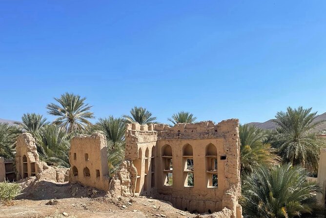 Private Explore Oman Grand Canyon, Jebel Shams and Nizwa - What the guide and vehicle add