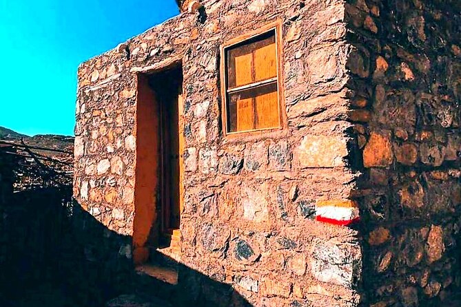 Private Full-Day Jebel Akhdar-Al Suwjara Village Tour - Transport, timing, and what to bring