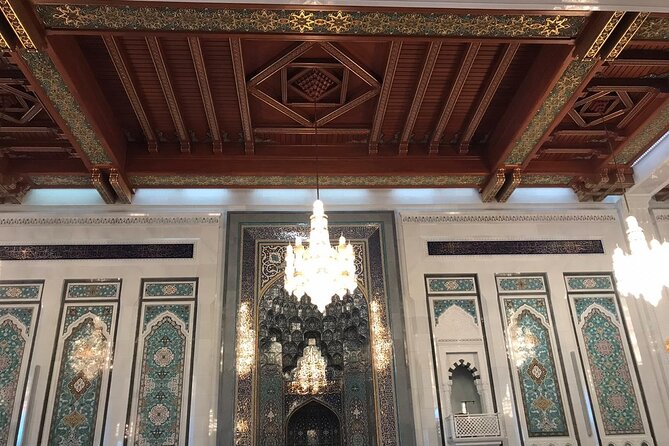 Private Full Day Muscat City Tour - Qurum Beach and the city’s coastal side