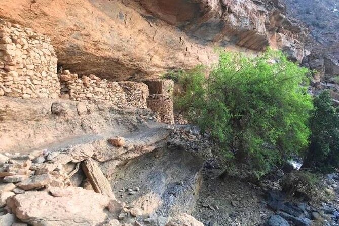 Private Full Day Trekking In the Grand Canyon (Balcony Walk) - Reaching the abandoned village of Al Sab