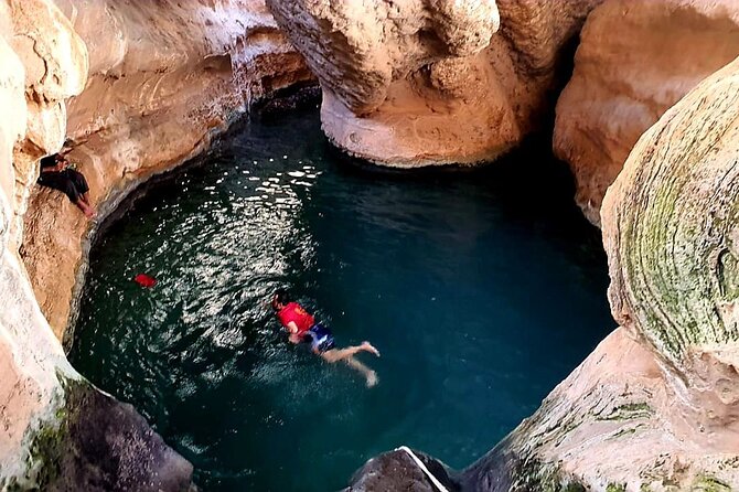 Private Full-Day Wadi Shab and Bimmah Sinkhole Tour - Is $165 a fair price?