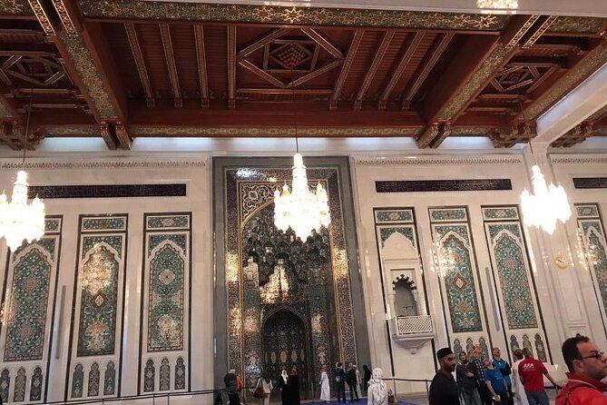 Private Half-Day Muscat City Tour - Al Alam Palace and old Muscat