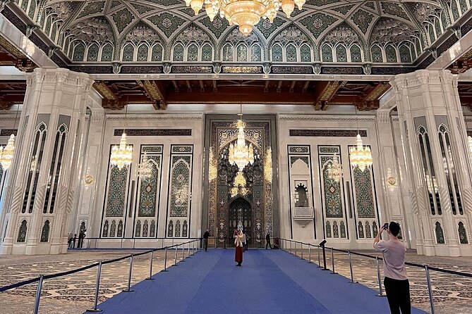 Private Half-Day Tour to Grand Mosque-Nakhal Fort and Hotspring - What $109.80 per person buys you