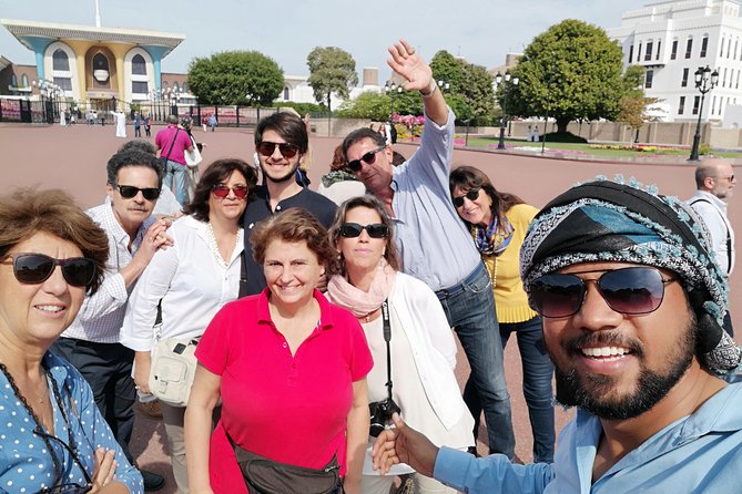 Private-Muscat City tour (Half Day) - Sultan Qaboos Grand Mosque: the morning centerpiece