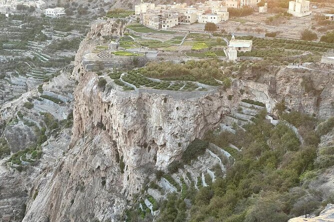 Private Oman Full Day Guided Sightseeing Tour - A full day that links Oman’s market towns and mountains