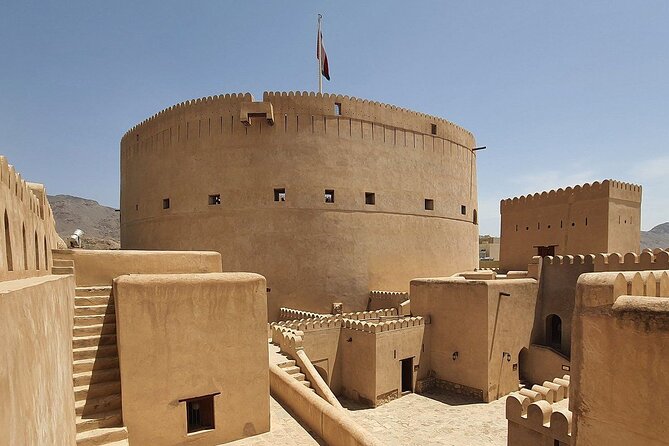 Private Oman Full Day Guided Sightseeing Tour - Birkat Al Mouz: ruins and the Falaj Al-Khattamin
