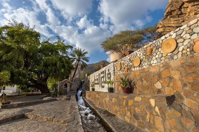 Private Tour Nizwa Birkat Al Mouz and Oman Across Ages Museum - Oman Across Ages Museum: A Modern Finish