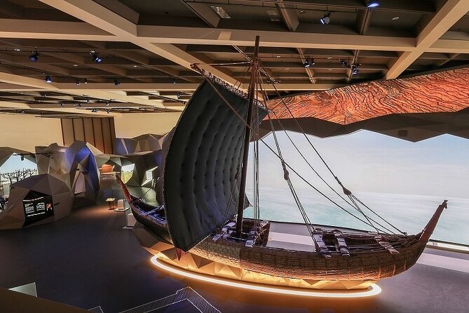 Private Tour Nizwa Birkat Al Mouz and Oman Across Ages Museum - What the Private Guide Adds