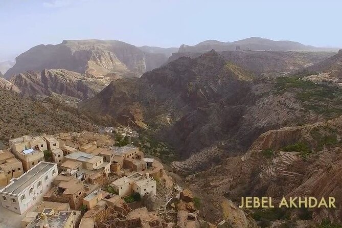 Private Transfer from Muscat to Jebel Akhdar by 4WD Car - What the guide adds to a basic transfer