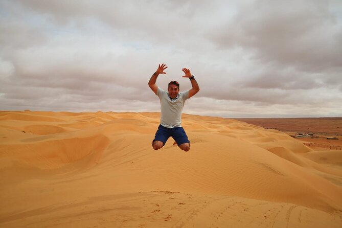 Private Wahiba Sand Desert and Wadi Hawar - Full Day Tours - What to pack for an eight-hour outing