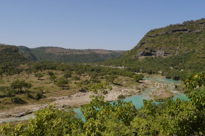 Salalah City and East Tour Combo (Darbat falls, Razat spring) - A quick look at Al-Hosn Palace