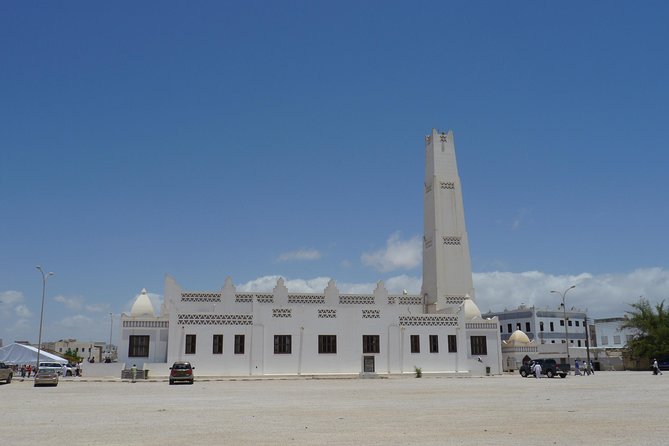 Salalah City private tour - all-inclusive sightseeing tour - Dahariz Beach and the Khor End lagoon