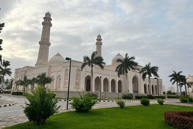 Salalah City Tour with History, Culture, Souq Shopping, Halwa - Salalah Gardens Mall and the practical middle break