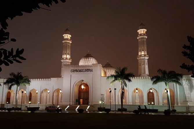 Salalah City Tour with History, Culture, Souq Shopping, Halwa - Nabi Ayoub’s Tomb and the mountain road