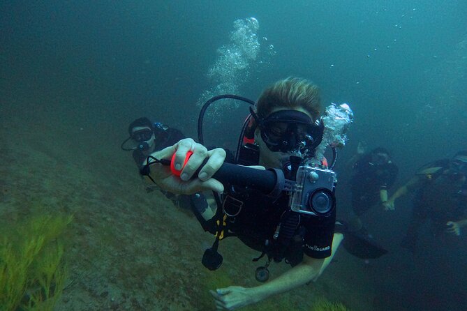 Scuba Diving Adventure in Musandam, Oman - Boarding the boat and preparing your equipment