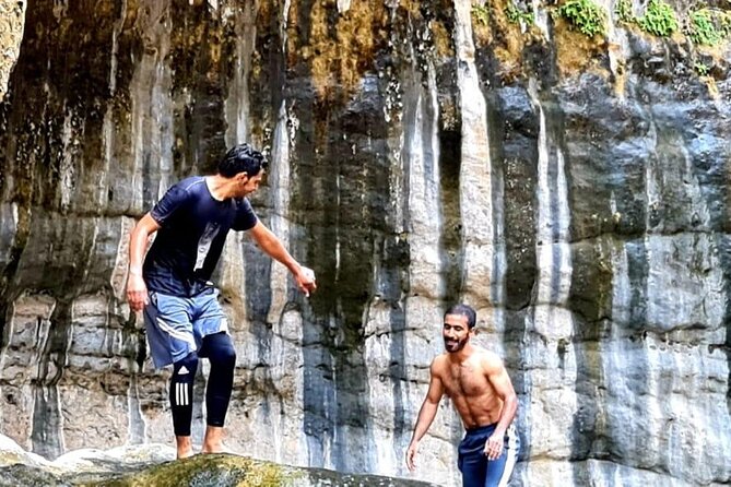 Sinkhole, Fins & Wadi Tiwi Explorer: Swim, Hike & Scenic Views - Three hours around Wadi Tiwi