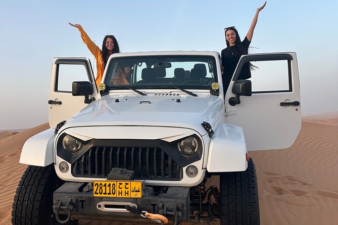 Sunset in Wahiba Sands 4x4 Adventure - Finding the right ridge for sunset
