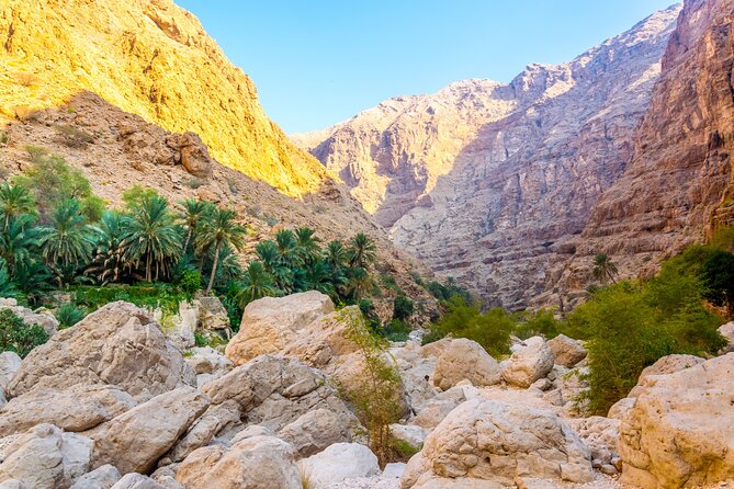 Wadi Shab and Bimmah Sinkhole Full Day Tour - Bimmah Sinkhole and the falling-star legend