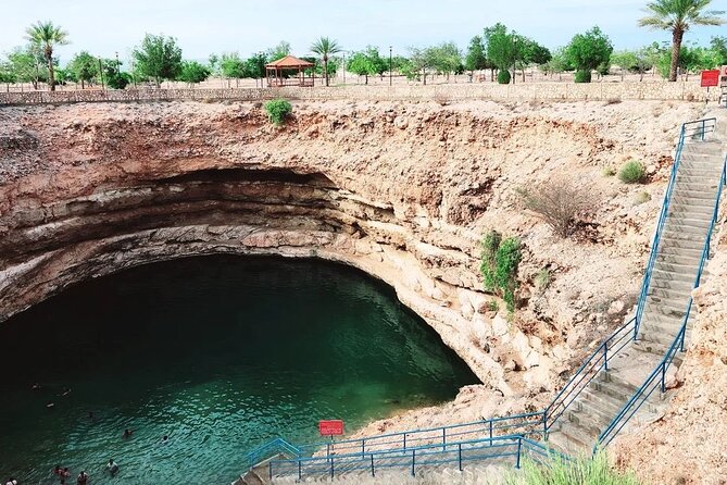 Wadi Shab and Bimmah Sinkhole Private Day Trip+Lunch - Fins Beach brings the coast into the final hour