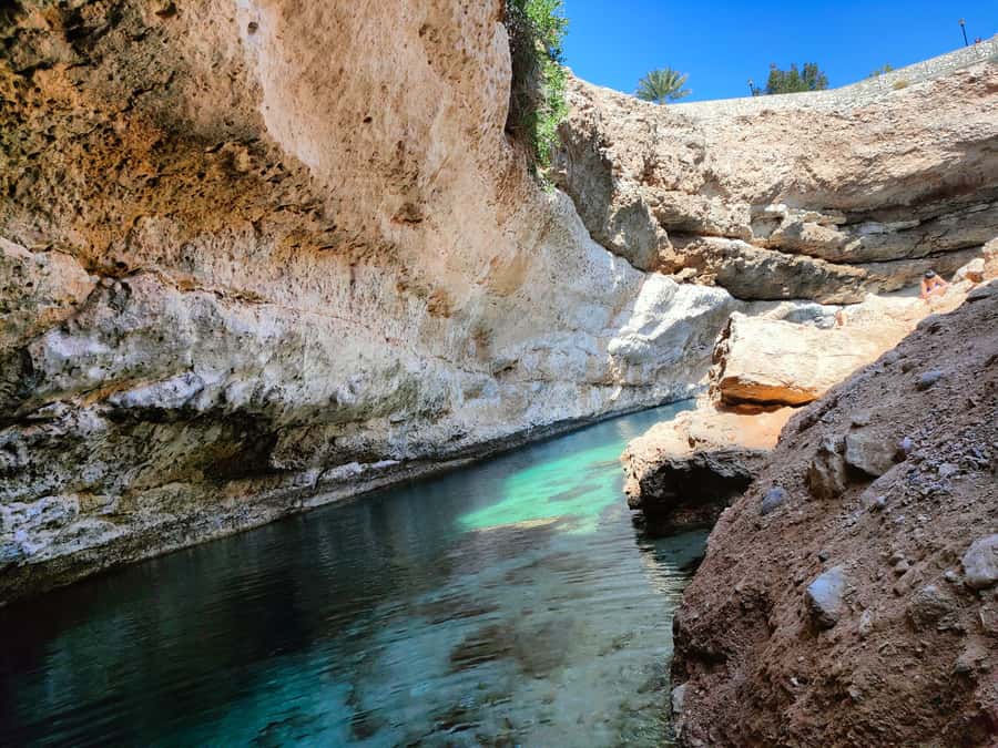 Wadi Shab &Bimmah Sinkhole &Heart shaped Cave &Pebble Beach - A Private Ride From Muscat With Useful Extras