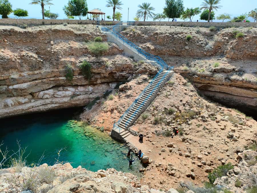 Wadi Shab &Bimmah Sinkhole &Heart shaped Cave &Pebble Beach - Farmers, Pools, and the Route Through the Wadi