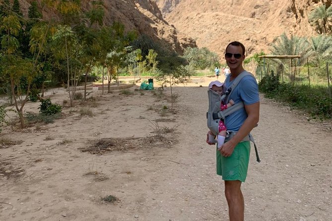 Wadi Shab full day tour (Muscat tours) : Private & custom tours - A quick look at Fins Beach on the way back