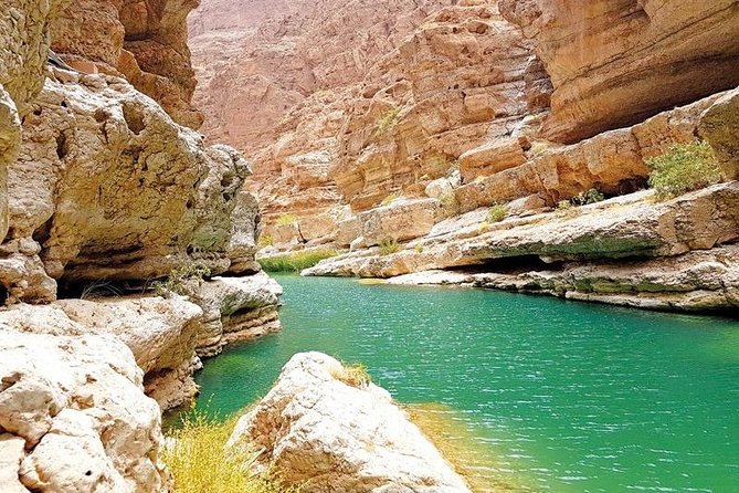 Wadishab and Bhima Sink Hole (Sharing Tours - The shared format: useful, but not private
