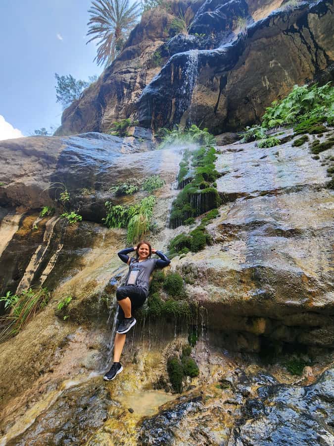 Wahiba Sand and Wadi Bani Khalid Guided Group Tour - Who will enjoy this Oman day trip?