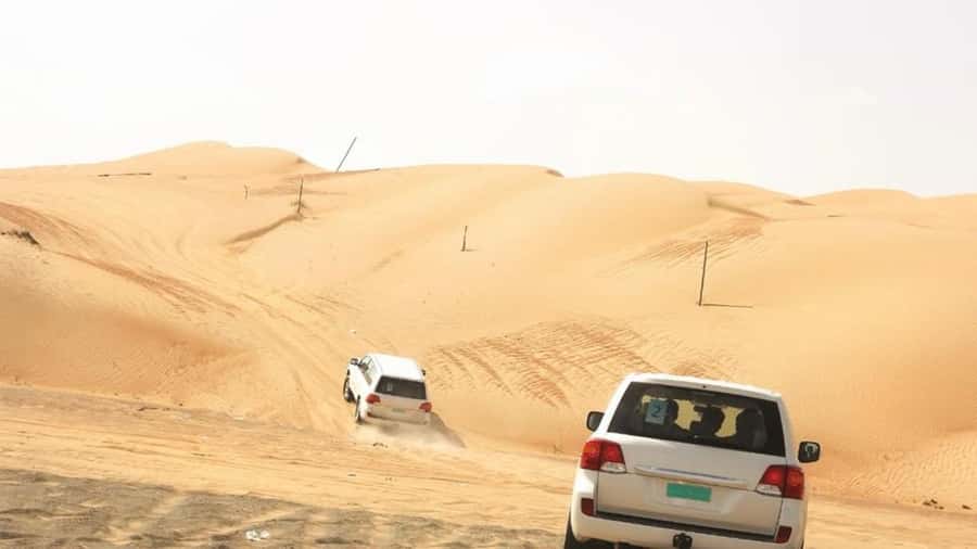 Wahiba Sand and Wadi Bani Khalid Guided Group Tour - Wadi Bani Khalid: your first stop for 90 minutes